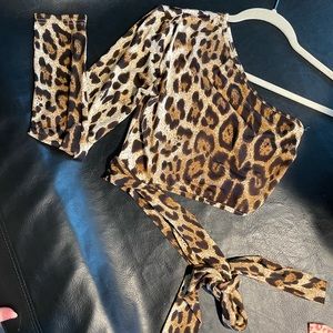 Never worn Cheetah top